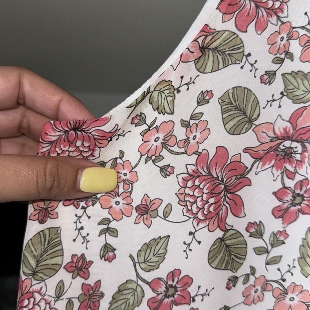Max Studio -Sleeveless Floral Tunic Top Size Small - Picture 8 of 11